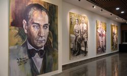 Atatürk Sergisi Ziyarete Açıldı