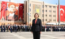 Ayşe Ünlüce'den 10 Kasım Mesajı