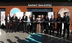 Büyükşehir’den Uluslararası Öğrencilere Sanat Köprüsü: “Bi’ Dünya Sanat” Sergisi Açıldı