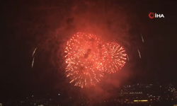 Azerbaycan’da 8 Kasım Zafer Günü havai fişek gösterileri ile kutlandı