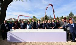 Eskişehir’e yeni huzurevi: Cafer Güven’in bağışıyla temel atıldı