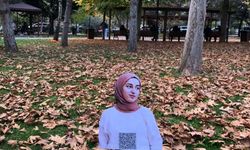 Adalet komisyonları Eskişehir sokaklarını Rojin fotoğrafları ile donattı: Mücadelemizi büyüteceğiz!