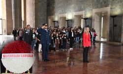 Minikler Anıtkabir’i ziyaret etti
