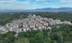 Bakan Kurum, TOKİ ile ev sahibi olanları paylaştı