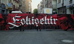 Nefer’in El Emeği Pankartı Türkiye’nin Gündemine Bomba Gibi Düştü