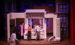 "Yanlış Pencere" Adlı Tiyatro Oyunu NEVÜ’de Sahnelendi