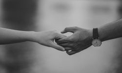 Erkekler İlişkilerde Neden Zorlanıyor? Uzmanlardan Açıklama