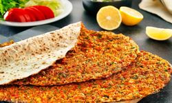 Evde Taş Fırın Lezzetinde Lahmacun Tarifi ve Püf Noktaları