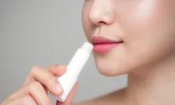 4 ürünle ev yapımı dudak kremi