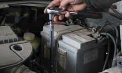 Uzmanından araç sahiplerine uyarı: "Akü bittiğinde aracı vurdurmayın"