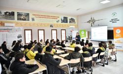 Öğrencilere depreme karşı hayat kurtaran eğitim