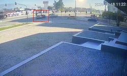 Bursa’da kırmızı ışık terörü! İki kadın yaralandı, dehşet anları kamerada!