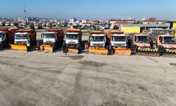 Büyükşehir ekipleri karla mücadeleye hazır