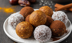 Fırınsız ve şekersiz mucize: Sadece 3 malzemeli enerj topları