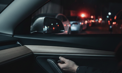 Tesla’da "ölümcül tasarım" incelemesi! O kapılar acil durumda açılmıyor mu?