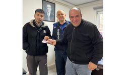 Temizlik personelinden örnek davranış