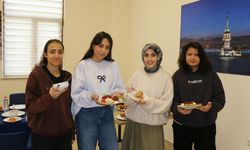 Öğrencilerden geleneksel tariflerle yemek şöleni