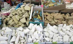 Şaşırtan gelenek! Şifa ve mineral kaynağı inancıyla tüketilen 'Gulboto' toprağı