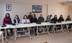 Gençleri Bilgilendirme Çalışmaları Sürüyor