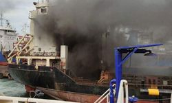 Tuzla Tersanesi'nde gemi yangını paniğe neden oldu