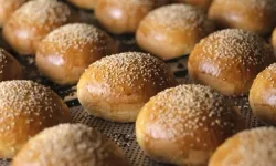 Masterchef tadında burgerlerin sırrı çözüldü: İşte o efsanevi hamburger ekmek tarifi!