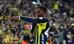 Derbi öncesi gece yarısı operasyonu! Fenerbahçe'nin yıldızı özel uçakla şehre indi!