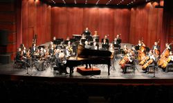 Dünyaca ünlü piyanist Gülsin Onay Eskişehir'i büyüledi