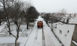 Kar ve buzlanmaya karşı 7/24 mücadele