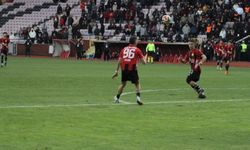 Şampiyonluk yürüyüşü sürüyor