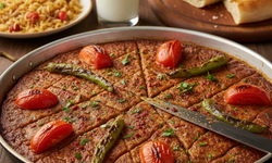 Lokum kıvamında en pratik tepsi kebabı tarifi