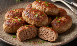 Asla dağılmayan tam kıvamında anne köftesi tarifi