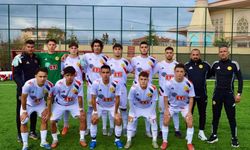 Genç Şimşekler ikinci yarıya sahasında başlıyor