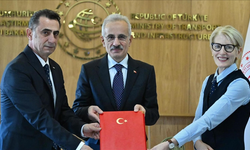 Hidrojen yakıtlı tren için imzalar atıldı