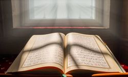 Kur’an‑ı Kerim’de En Çok Geçen 5 Erkek ve 5 Kız İsmi — Anlamlarıyla Birlikte