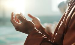 Rızık Arttırıcı Bereketlendirici Dualar: Maddi Manevi Bolluk İçin Okunması Tavsiye Edilen Etkili Dualar