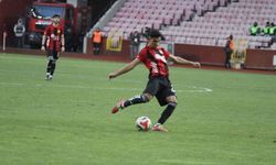 Kaan Kahraman sahadaki enerjisiyle dikkat çekti