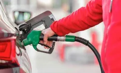 Akaryakıtta indirim fırtınası! Bugün benzin ve mazot ne kadar oldu?