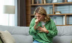 Çocuklarda 'Geçmeyen Öksürük' Mü Zatürre Mi? Uzman İsimden Kritik Uyarı!