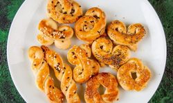 Bayatlamayan pastane usulü sirkeli tuzlu kurabiye!