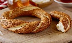 Simit'e Zam Gelince Esnaf Endişeli: "Satışlar Yarı Yarıya Düşer"