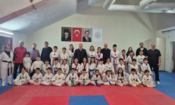 Eskişehir’de kuşak sınavında sporcular ter döktü!