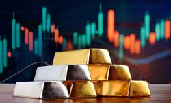 Altını Tahtından Eden "Beyaz Metal": Gümüşte Tarihi Rekor Kırıldı! İşte Güncel Rakamlar!