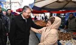 Vali Dr. Erdinç Yılmaz'dan Pazar Mesaisi: Kurtuluş Esnafını Ziyaret Etti!
