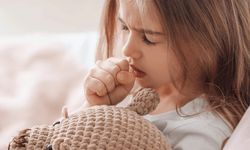 Çocuklarda geçmeyen öksürüğe dikkat!