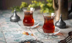 Ramazan’da O Saatte İçilen Çay Bin Pişman Ediyor!