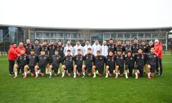 Ay-yıldızlılar Riva’da kampa girdi