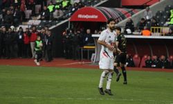 Tribünlerin tepkisi net: Hamleler geç kaldı