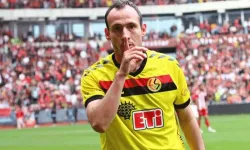 Es-Es’in eski gol makinesi imzayı attı