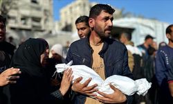 İsrail Ateşkes Dinlemiyor: Gazze’de Okul ve Çadırlara Saldırı, Biri Bebek 2 Ölü!