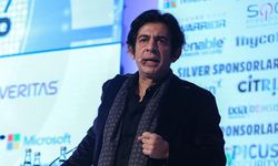 Okan Bayülgen Eskişehir'e Geliyor: Devlerin Savaşı Başlıyor!